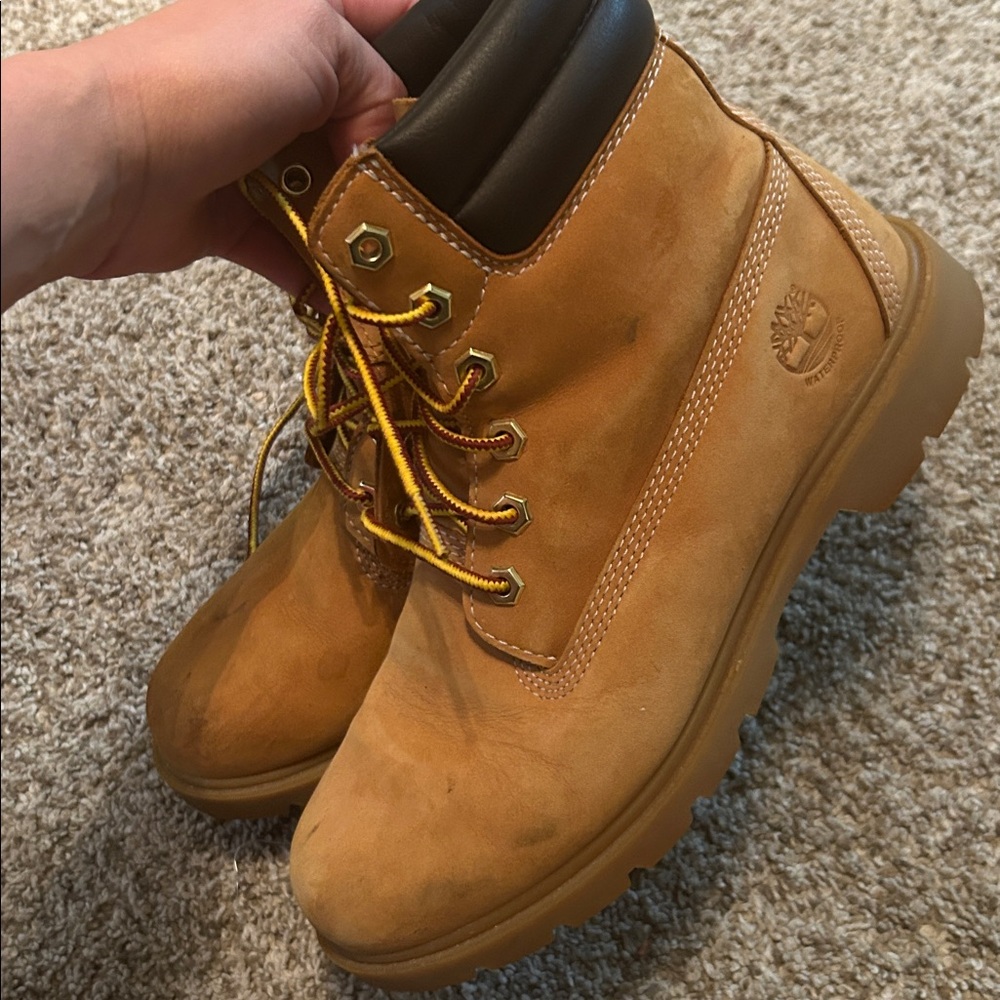Women’s timberland boots size 8.5 - Picture 3 of 7